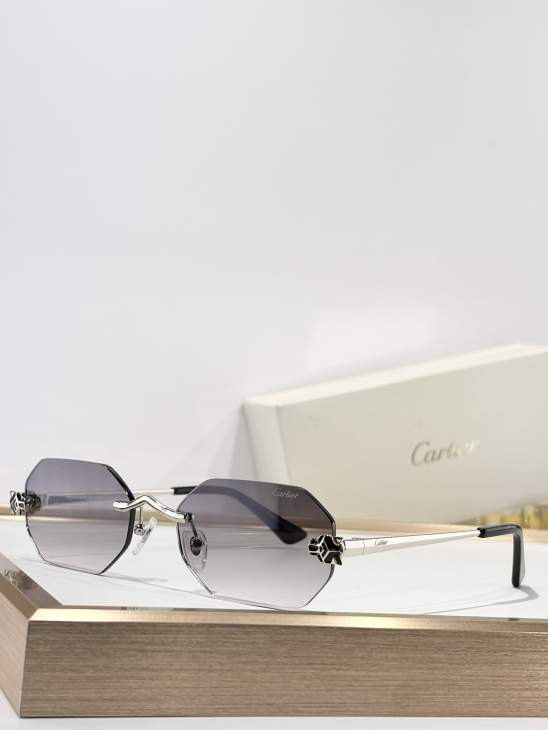 Picture of Cartier Sunglasses _SKUfw77796230fw